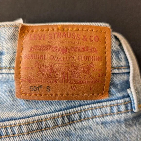 LEVI's 501S (SKINNY); Button Fly; W27 x L32; Exc. Pre-Owned Condition! - Picture 10 of 13